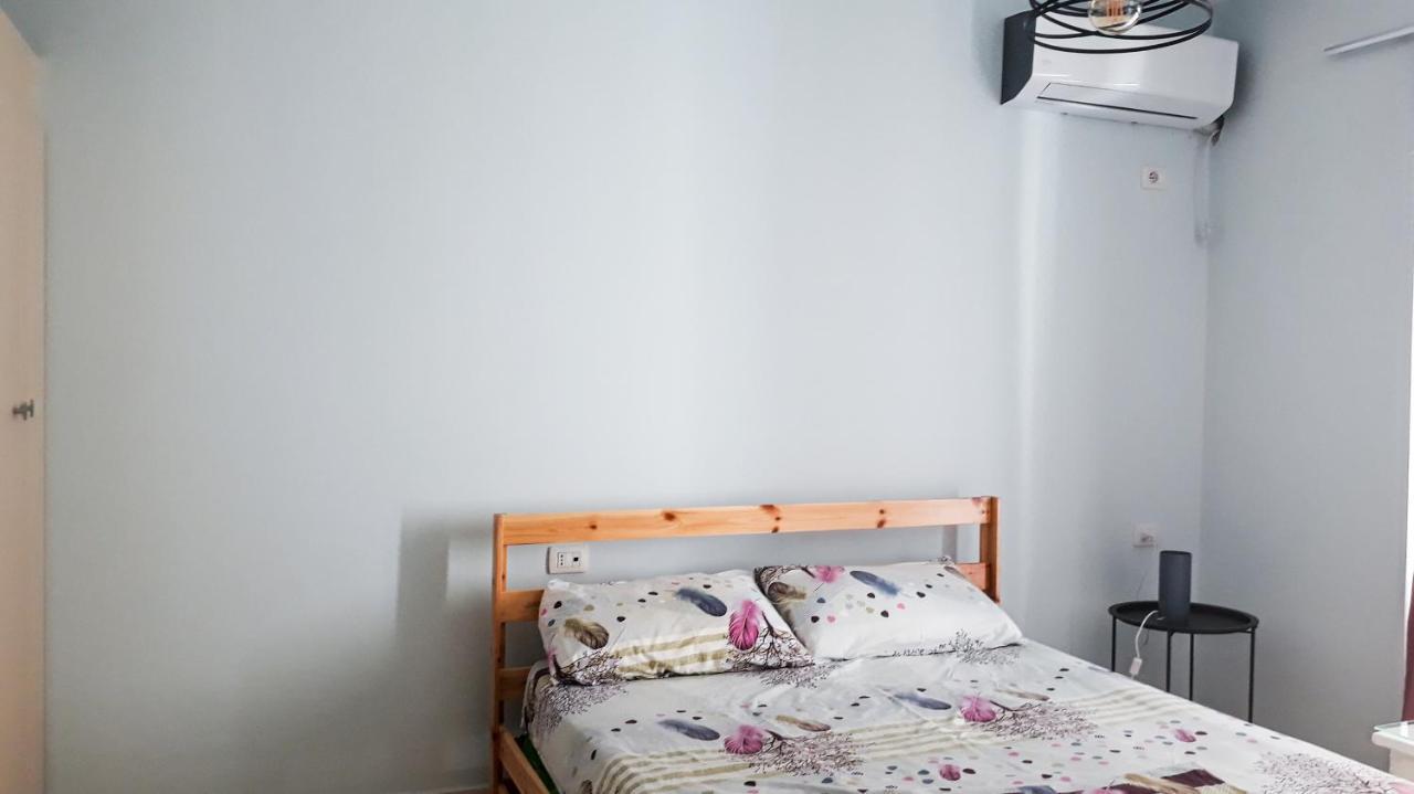 Hotel Sea Breeze Sarandë Eksteriør billede