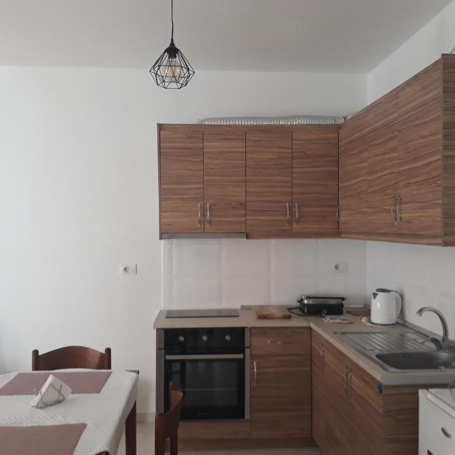 Hotel Sea Breeze Sarandë Eksteriør billede