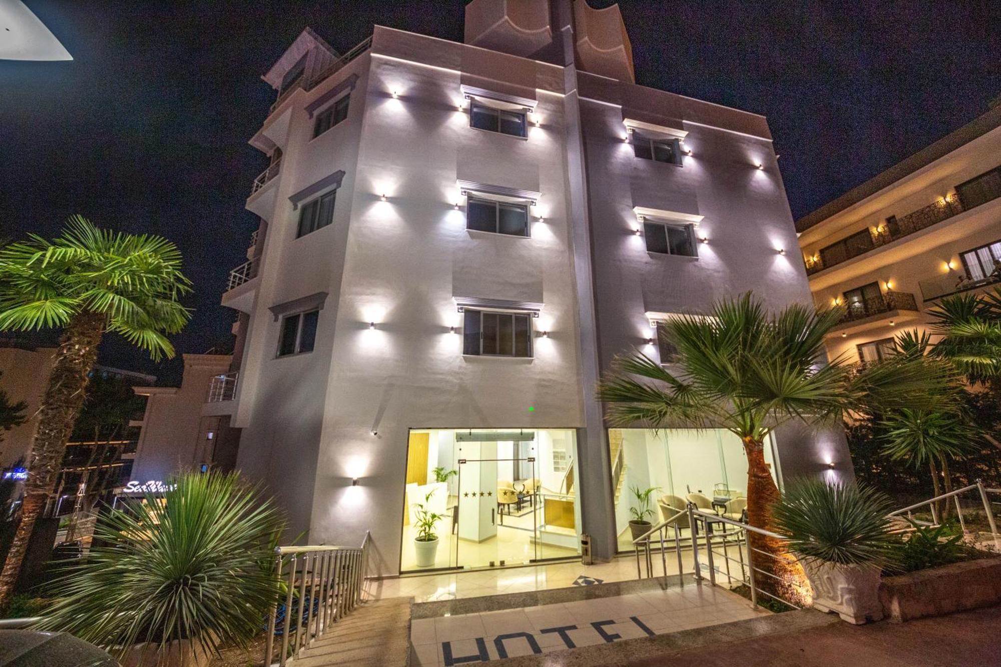 Hotel Sea Breeze Sarandë Eksteriør billede