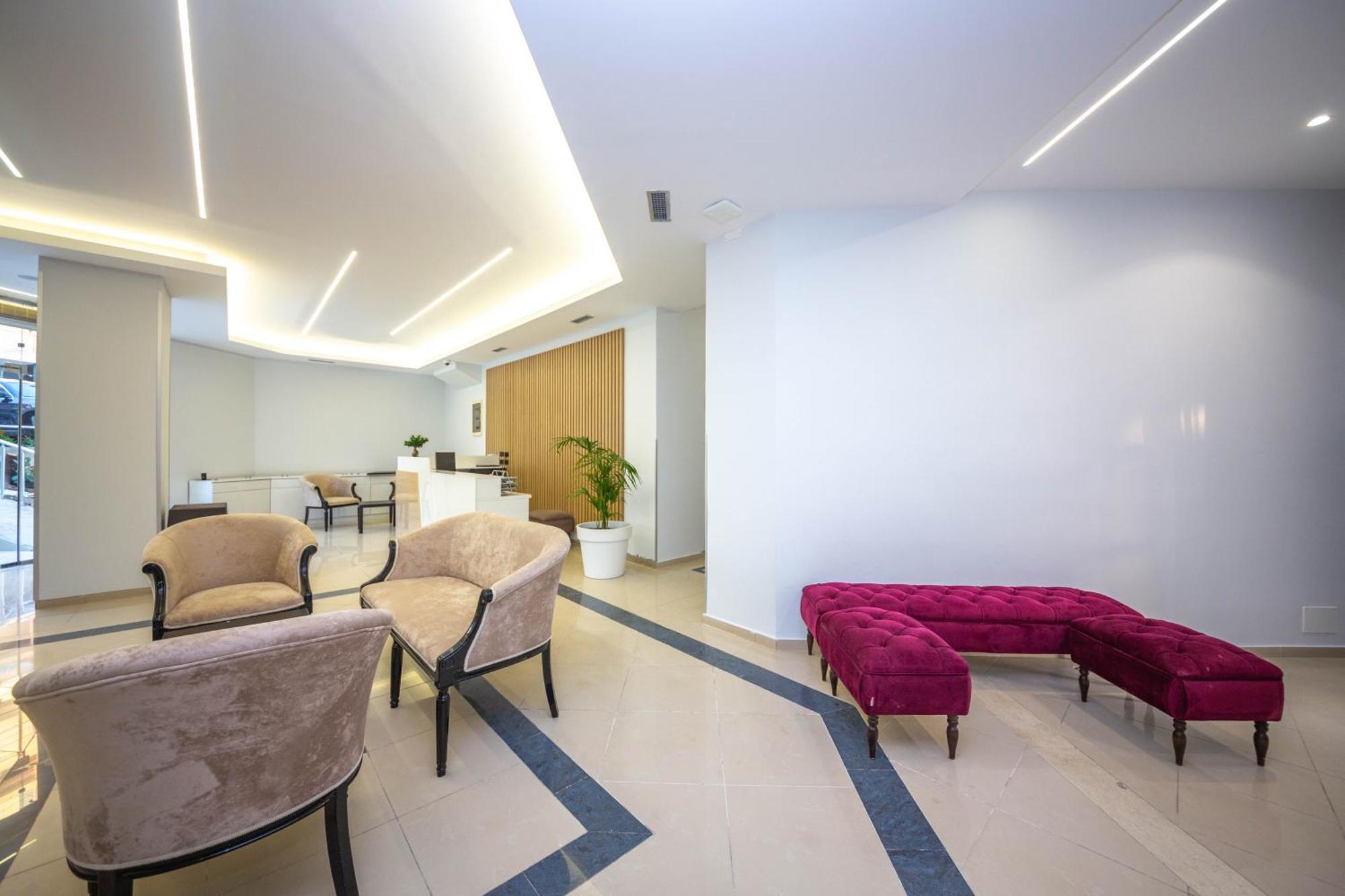 Hotel Sea Breeze Sarandë Eksteriør billede